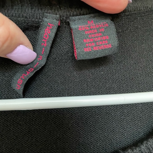 Heart-N-Crush Aztec Black & White Cropped Sweater. Size Medium - Picture 2 of 4